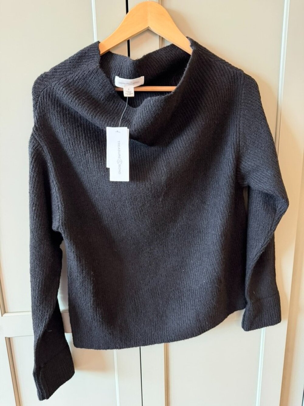 NWT Treasure & Bond Black Off Shoulder Sweater Size Small